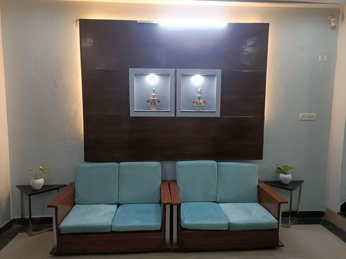 Mahoba Hotel Krishna Residency מראה חיצוני תמונה